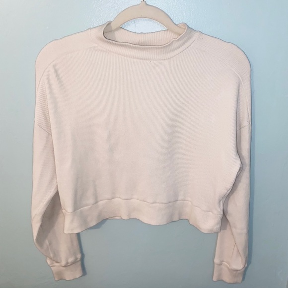Forever 21 Tops - VANILLA CROPPED SWEATER